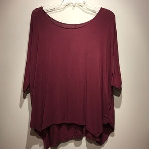 loose and flowy quarter sleeve top